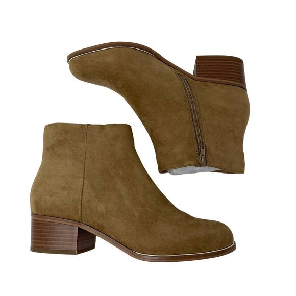 Lane Bryant Ankle Booties Faux Suede Taupe Size 10W - Picture 1 of 11